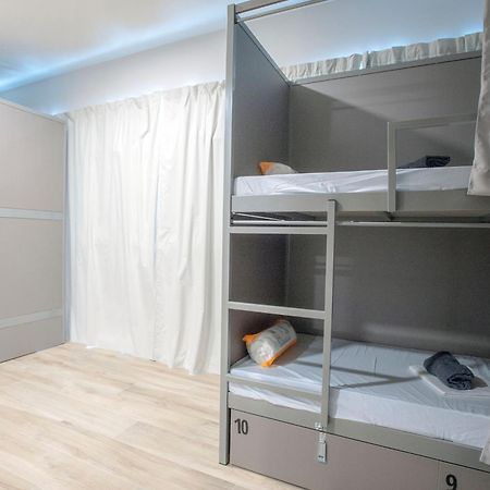 Hostel Dos Estaciones - Free Towels, Coffee & Tea, Remote Check-In 阿利坎特 外观 照片